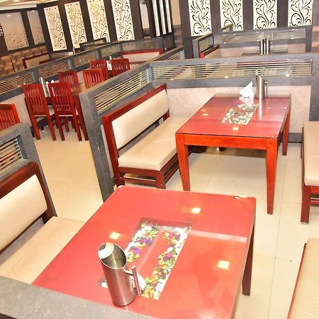 Bright Palace Restaurant And Residency Shimoga Bagian luar foto